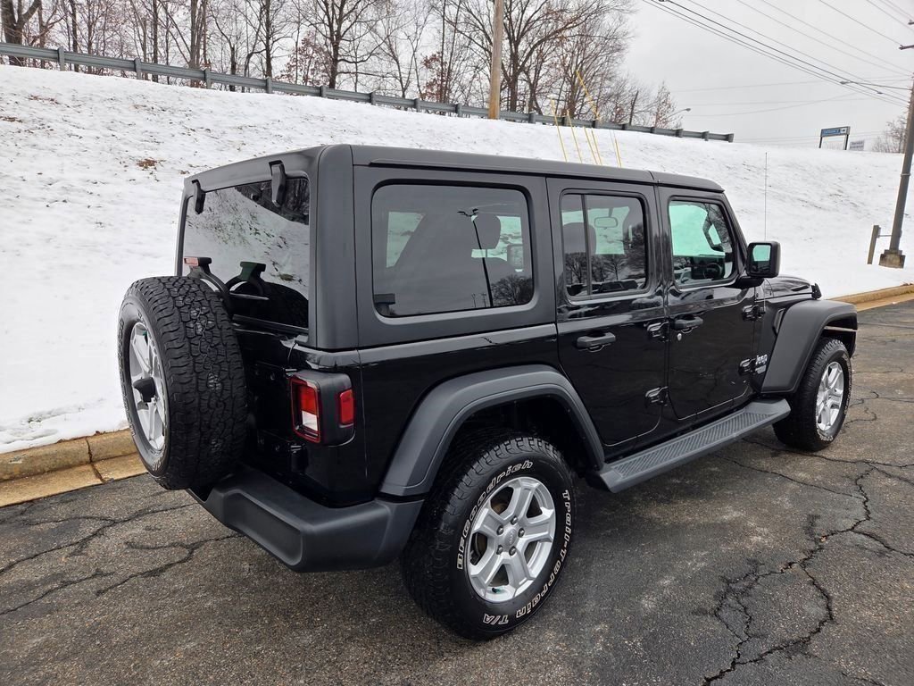 Used 2018 Jeep Wrangler Unlimited Sport S image 3