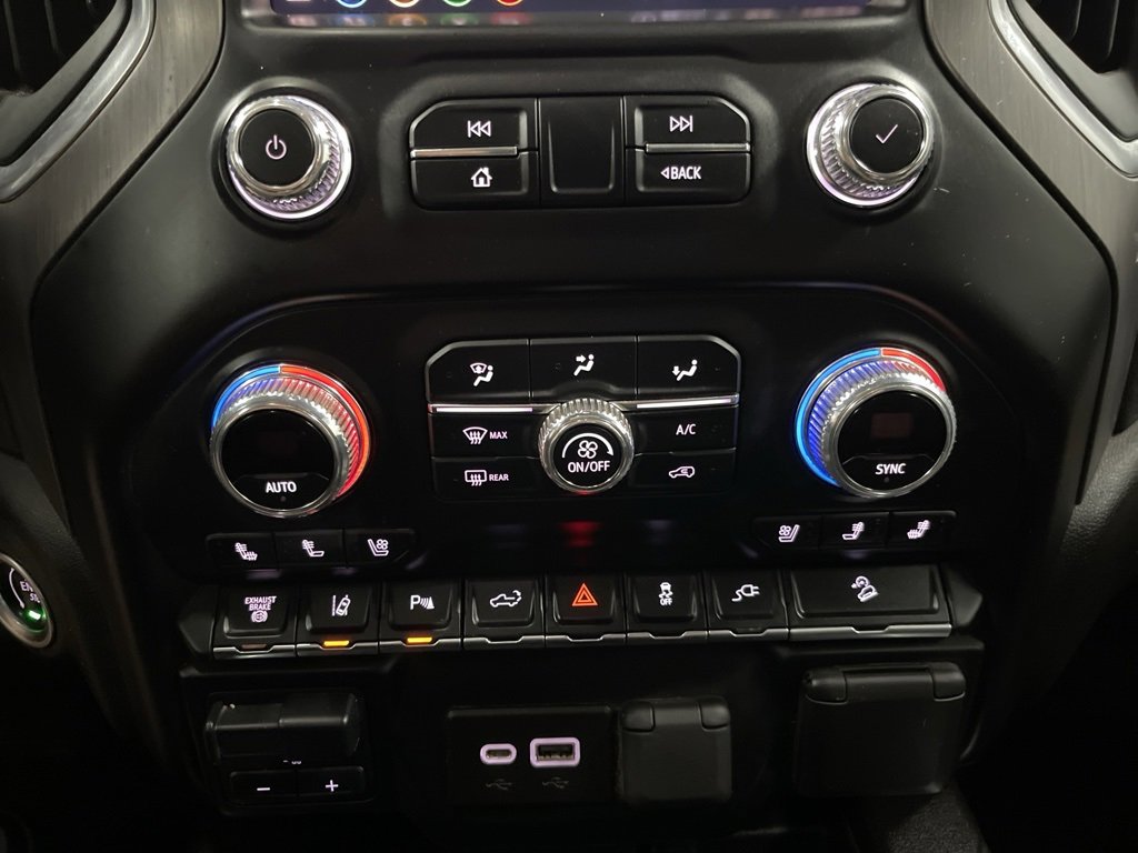 Used 2022 GMC Sierra 3500 Denali image 27