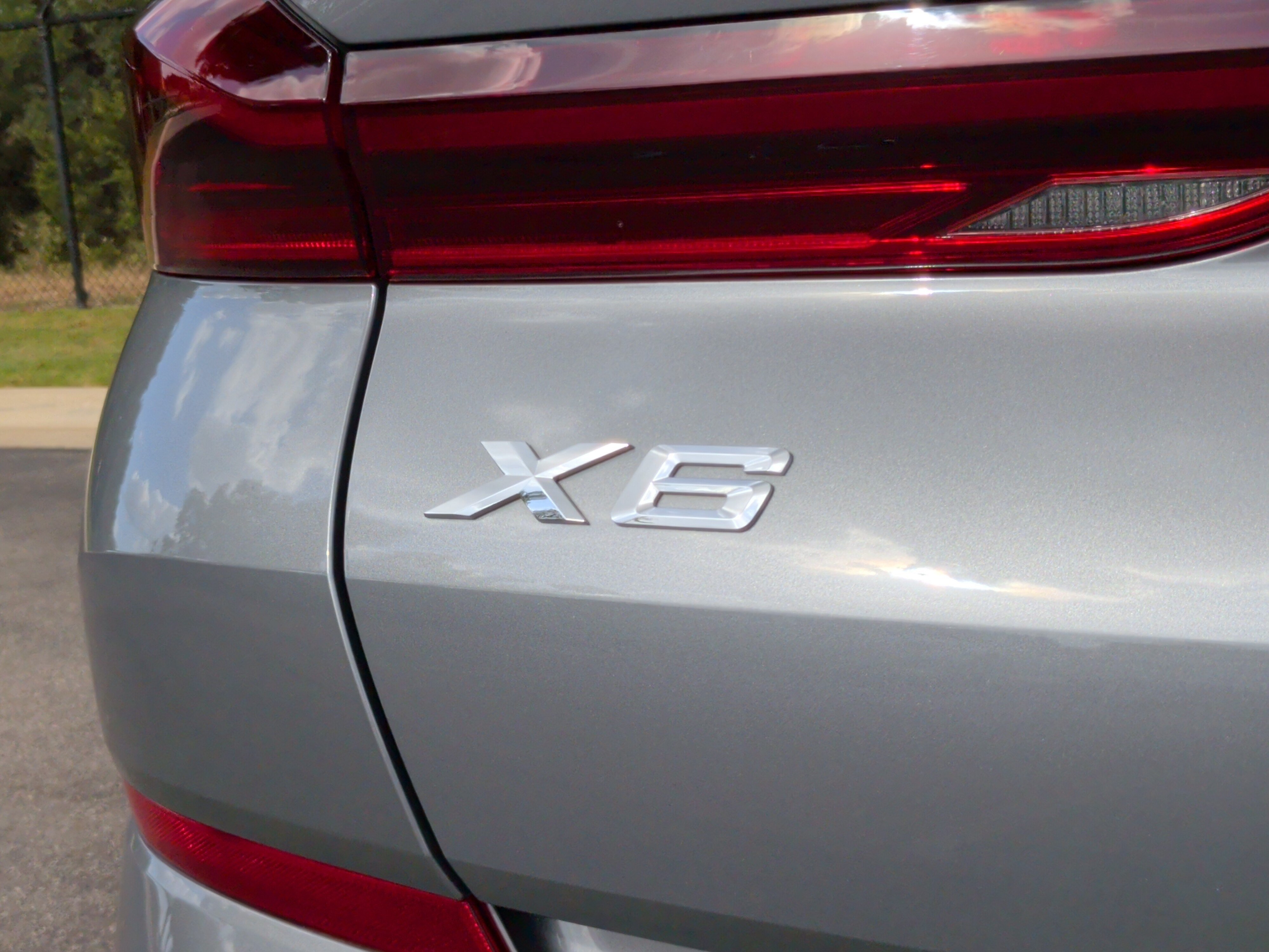Certified 2026 BMW X6 xDrive40i AWD/4WD image 12