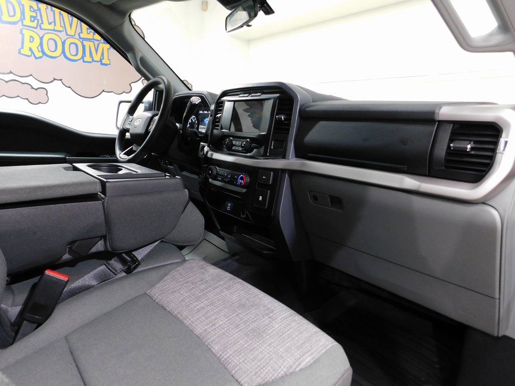 Used 2023 Ford F150 XLT w/ XTR Package image 93