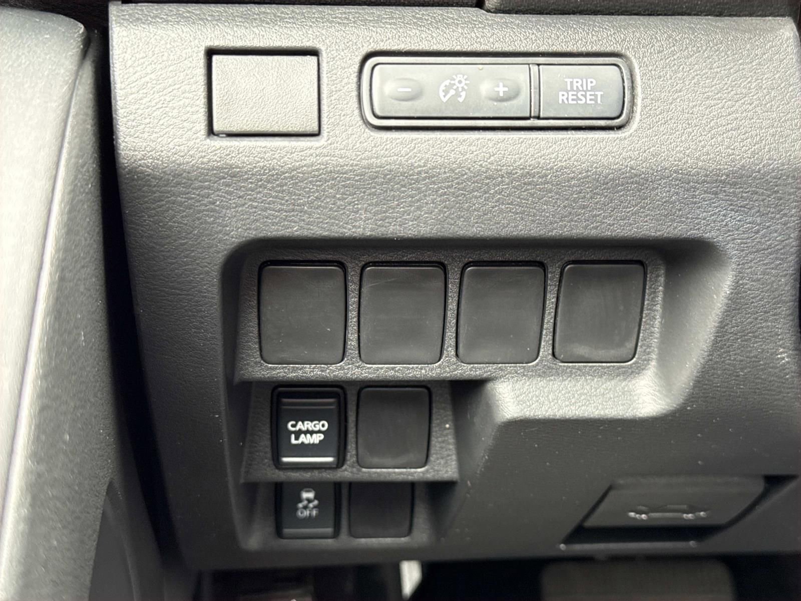 Used 2022 Nissan Frontier S RWD image 18