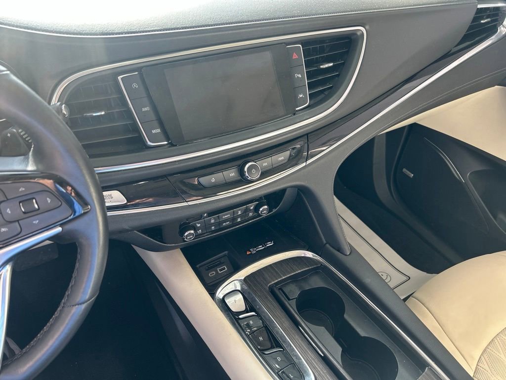 Used 2023 Buick Enclave Avenir w/ Avenir Technology Package AWD/4WD image 4