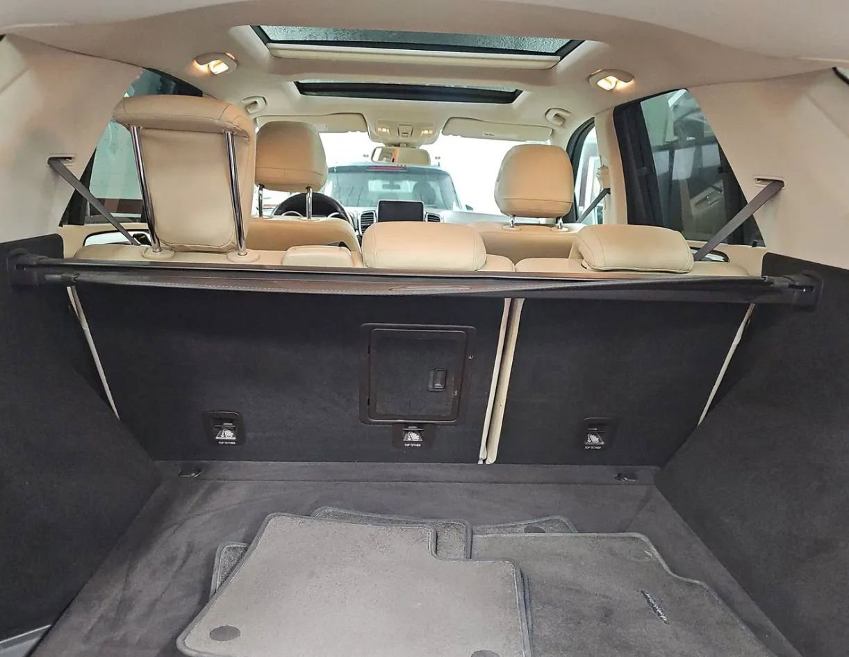 Used 2017 Mercedes-Benz GLE 350 4MATIC w/ Premium 2 Package image 6