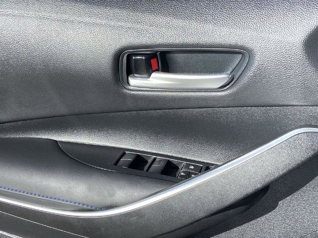 Used 2022 Toyota Corolla SE w/ Carpet Mat Package (TMS) image 17