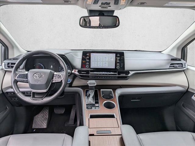 Certified 2022 Toyota Sienna XLE FWD image 21