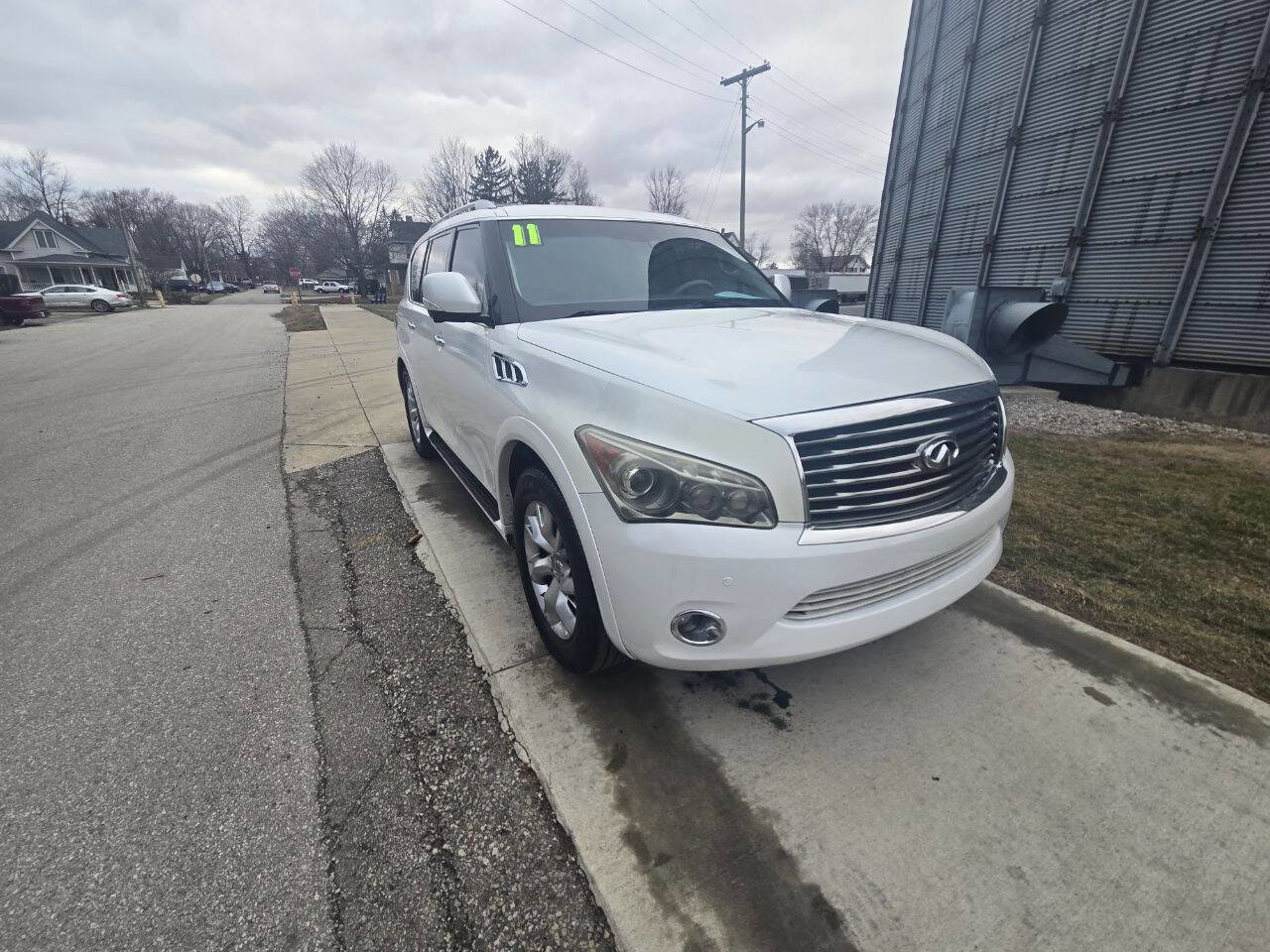 Used 2011 INFINITI QX56 2WD w/ Theater Pkg image 5