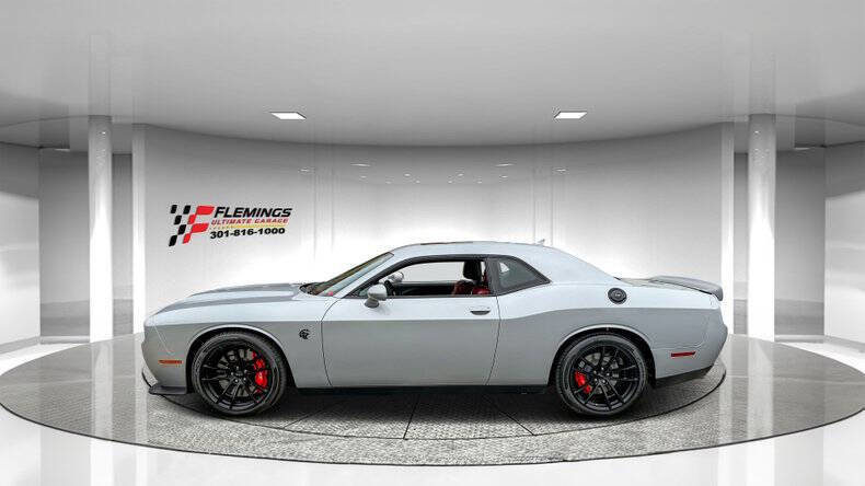 Used 2023 Dodge Challenger SRT Hellcat image 2