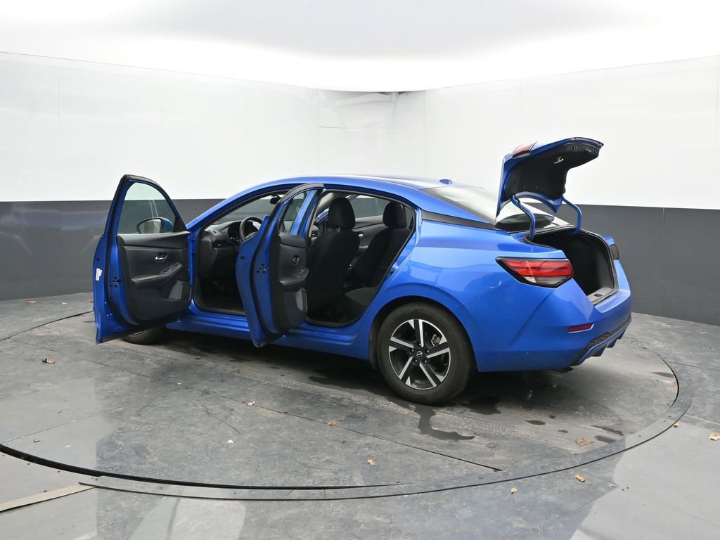 Used 2025 Nissan Sentra SV FWD image 52