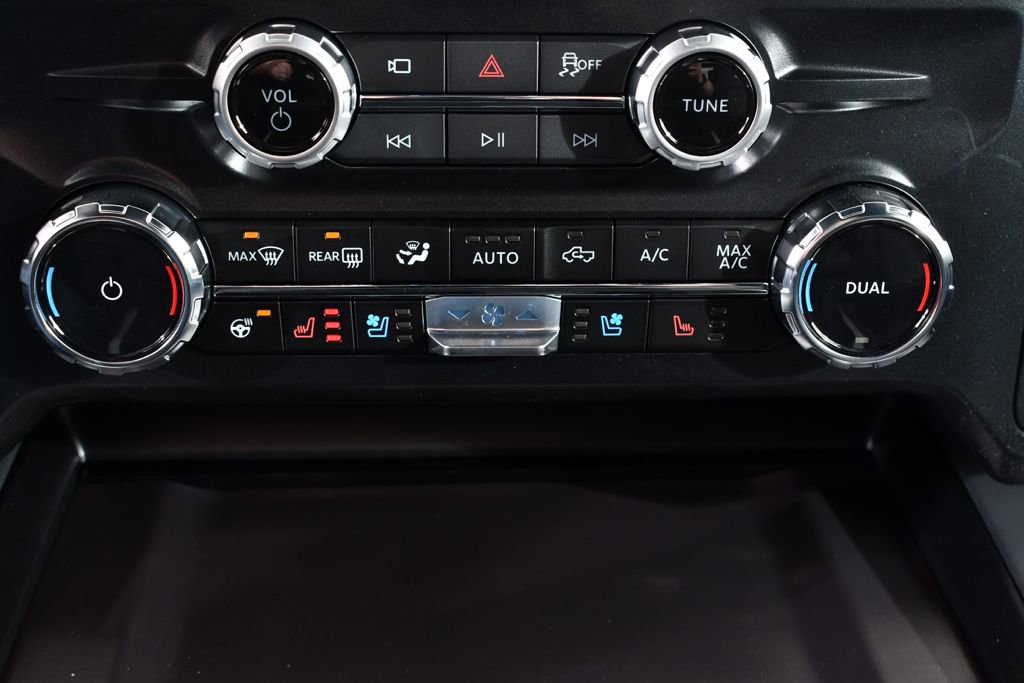 New 2026 Ford F250 Platinum image 29