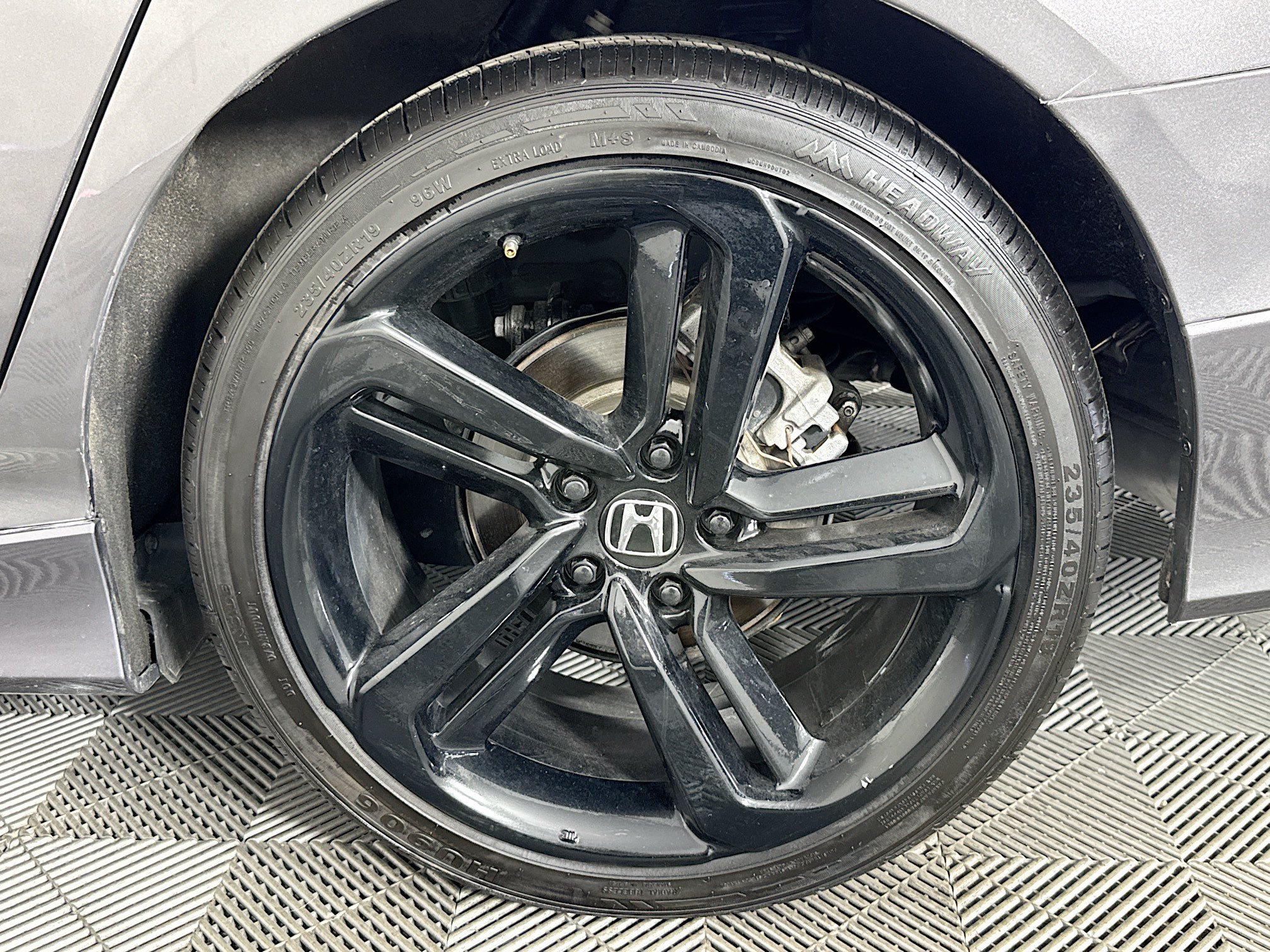 Used 2020 Honda Accord Sport image 35