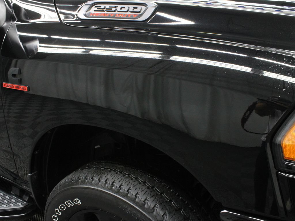 Used 2024 RAM 2500 Big Horn w/ Night Edition AWD/4WD image 34