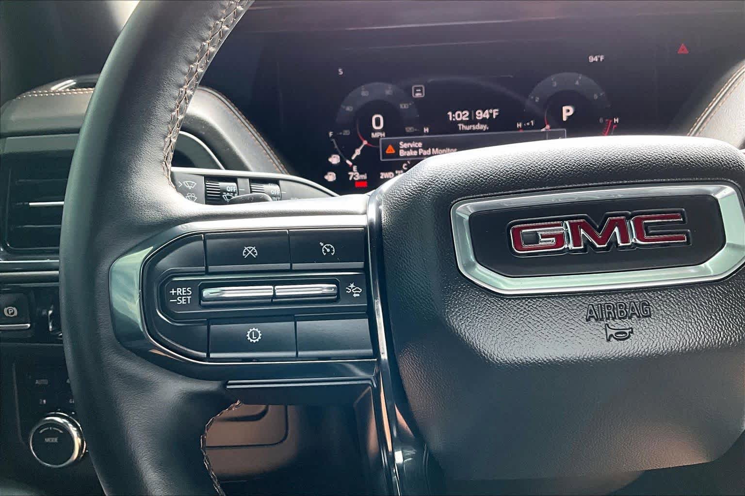Used 2025 GMC Yukon XL AT4 w/ AT4 Premium Package AWD/4WD image 24