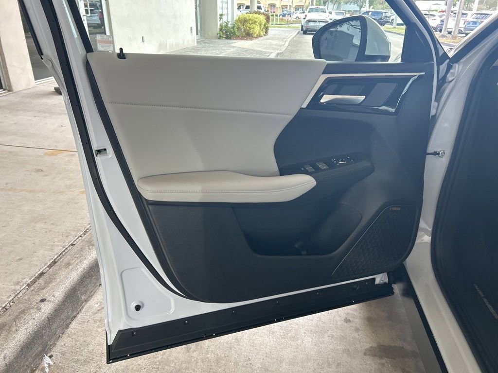 New 2026 Mitsubishi Outlander SE image 36