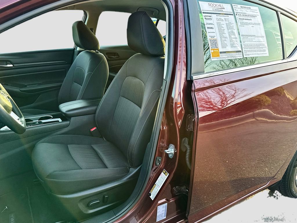 Used 2024 Nissan Altima 2.5 SV image 20