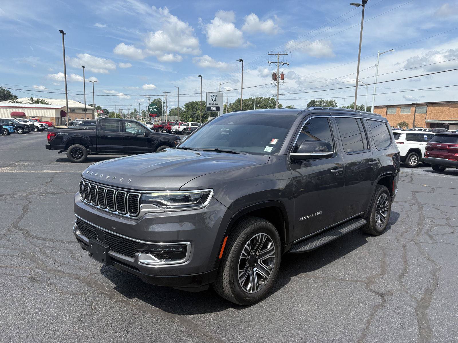 Used 2024 Jeep Wagoneer Series II AWD/4WD image 5
