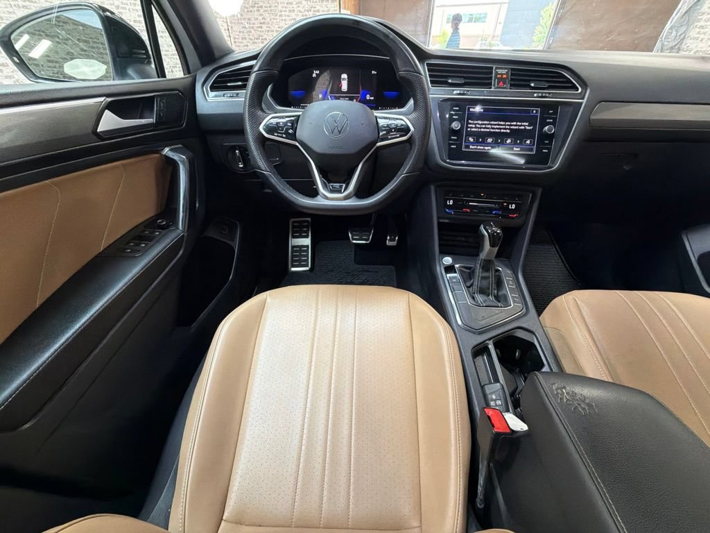 Used 2024 Volkswagen Tiguan SE R-Line FWD image 15