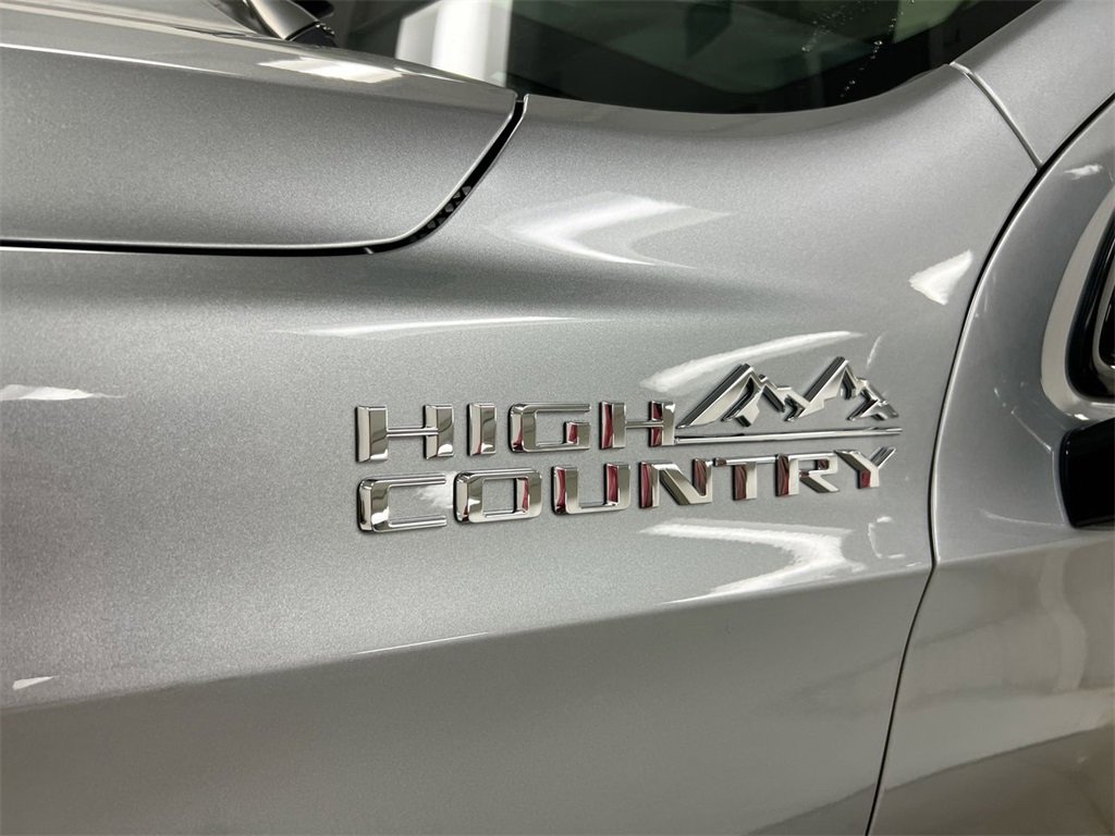 Used 2024 Chevrolet Tahoe High Country image 28