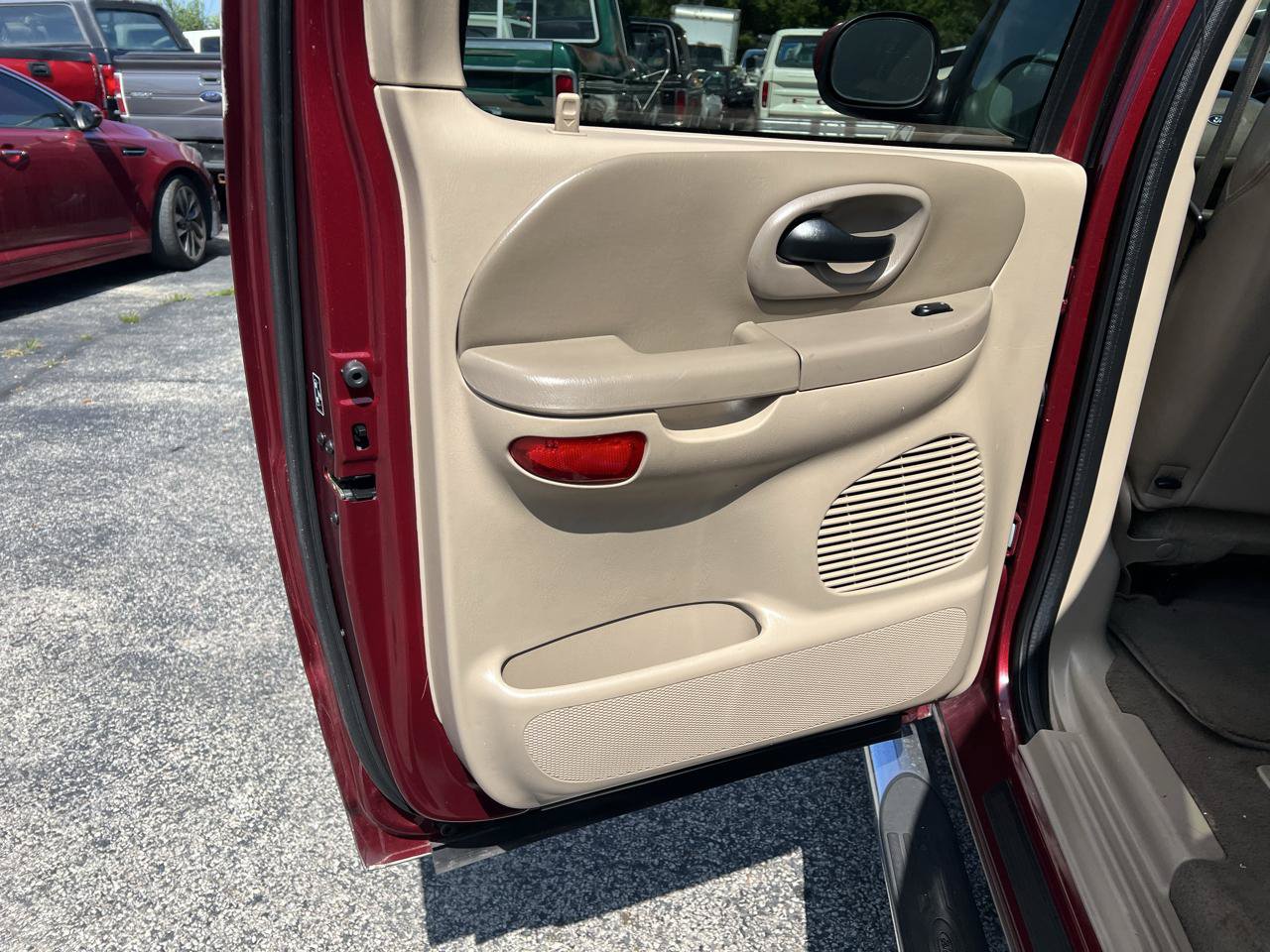 Used 2003 Ford F150 Lariat AWD/4WD image 11