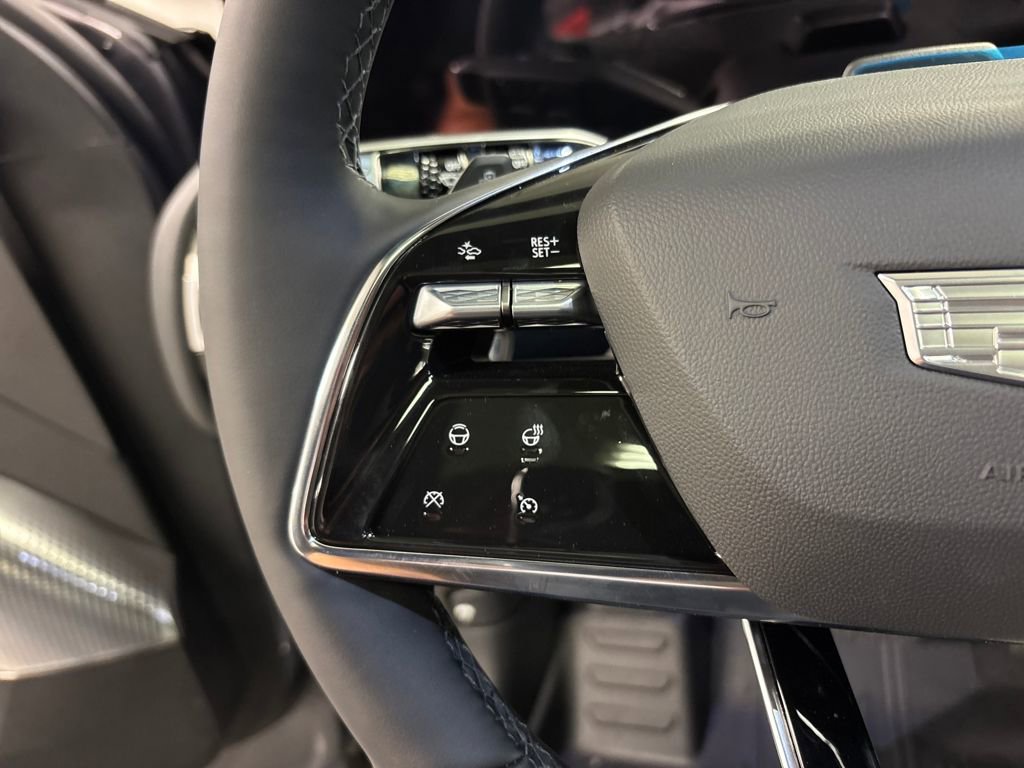 New 2026 Cadillac Lyriq Premium Luxury image 31