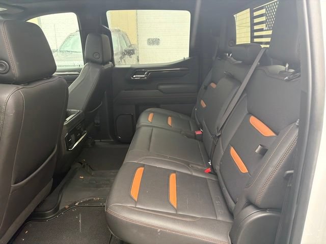 Used 2022 GMC Sierra 1500 AT4 w/ AT4 Preferred Package AWD/4WD image 14