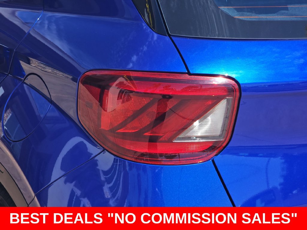 Used 2022 Hyundai Venue Limited FWD image 40