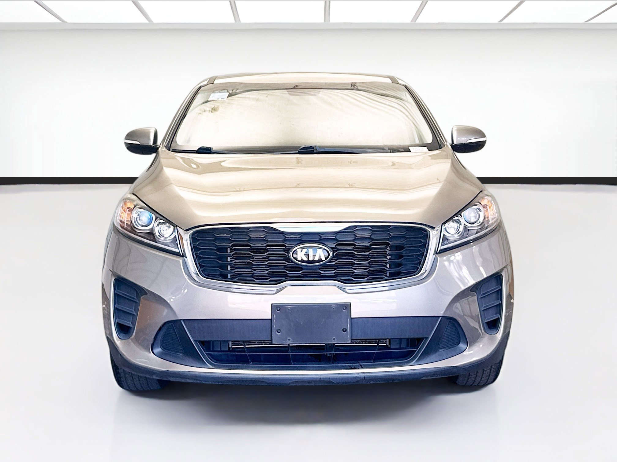 Used 2019 Kia Sorento LX image 2