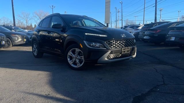 Used 2023 Hyundai Kona SEL image 2