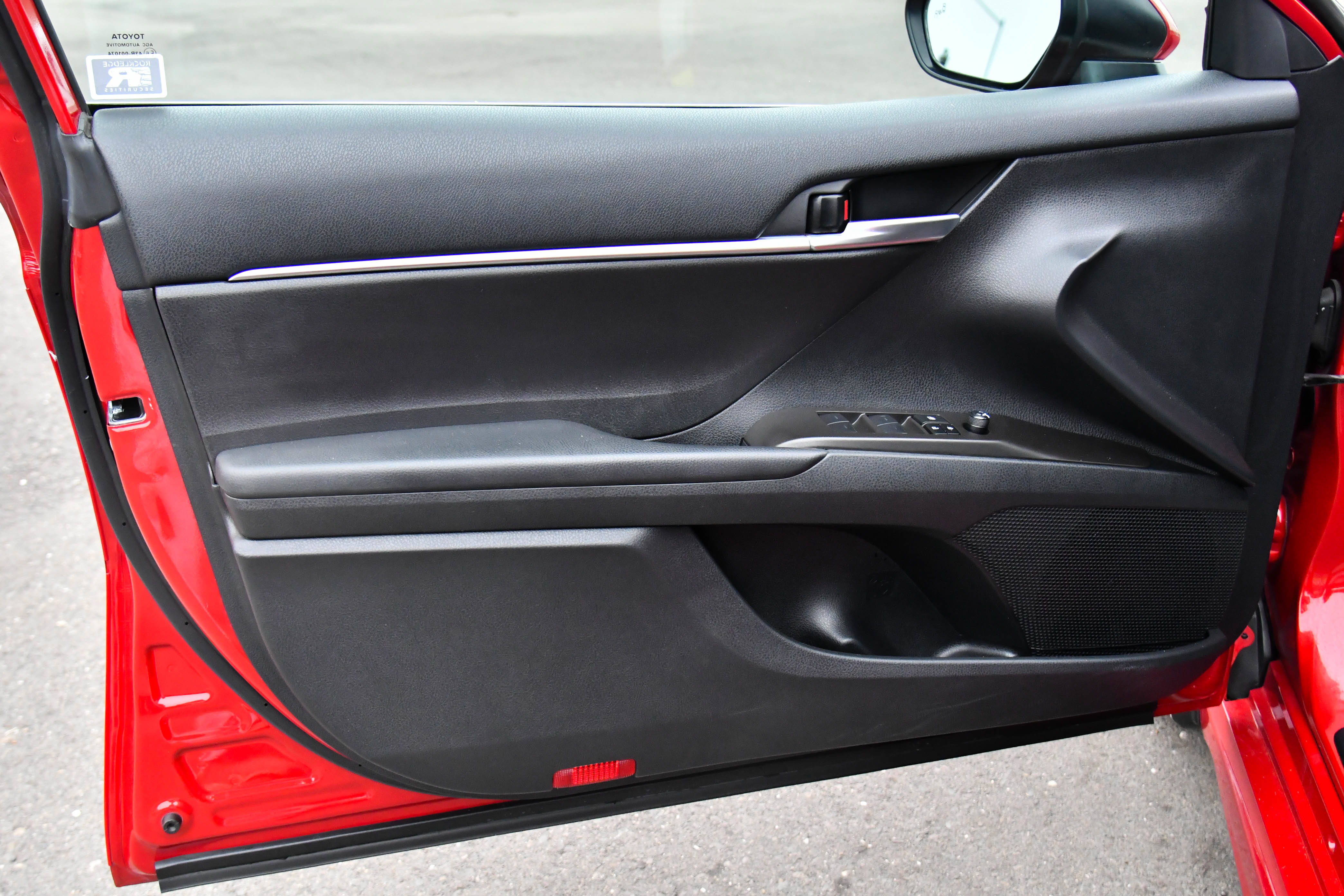 Used 2023 Toyota Camry SE image 14