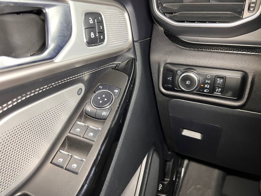 Used 2024 Ford Explorer ST w/ Equipment Group 401A AWD/4WD image 11