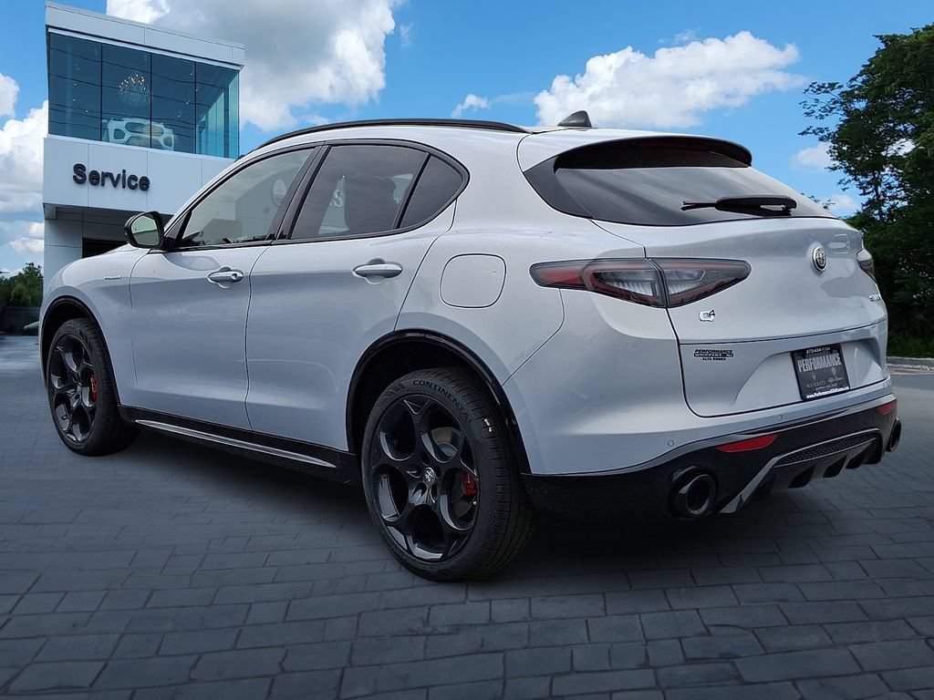 New 2026 Alfa Romeo Stelvio Sprint AWD/4WD image 3