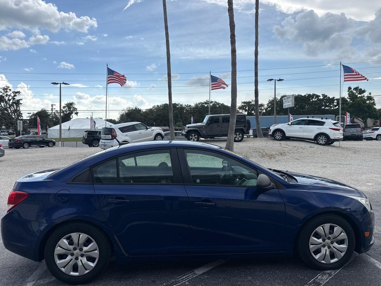 Used 2013 Chevrolet Cruze LS FWD image 6