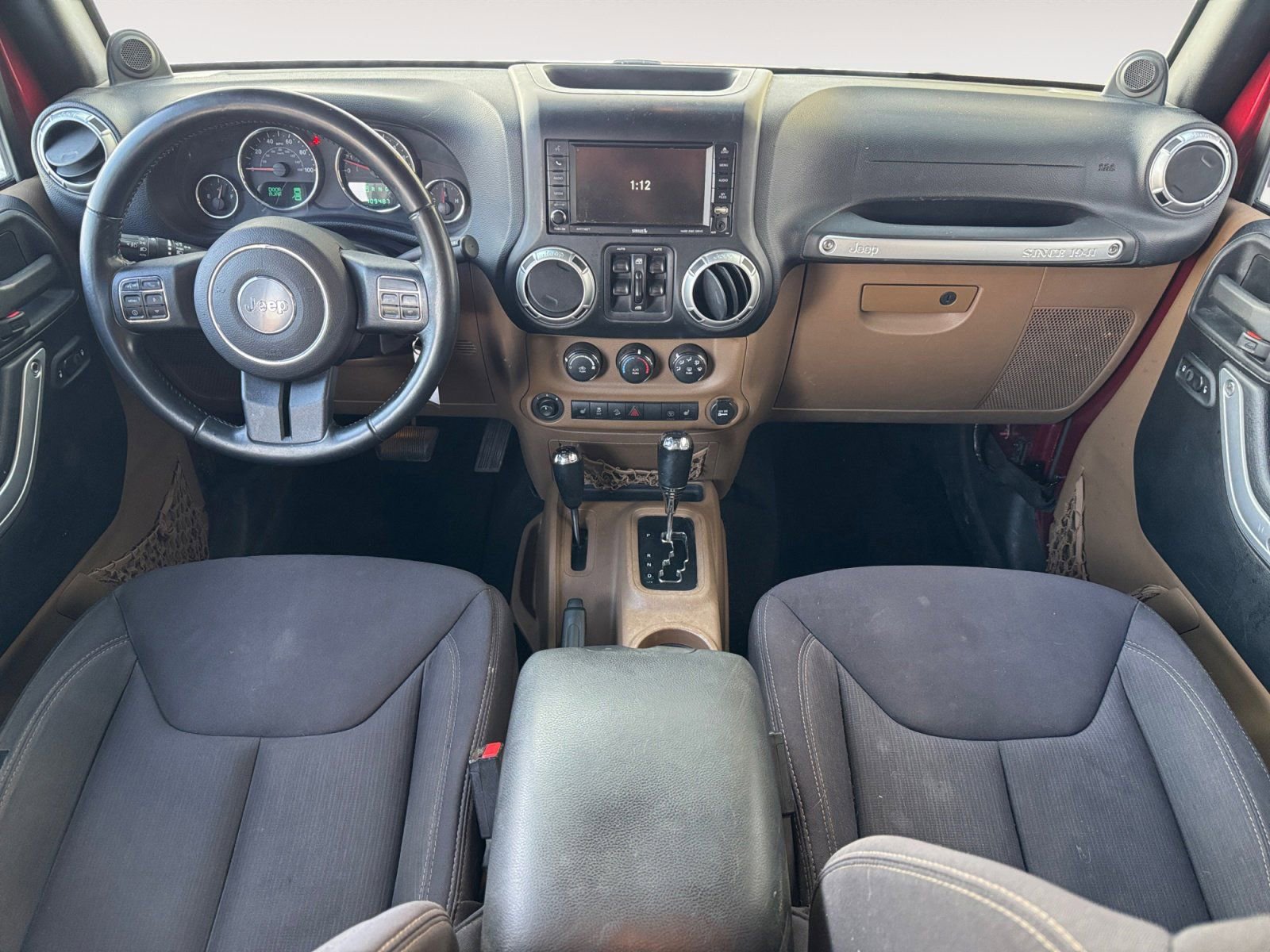 Used 2013 Jeep Wrangler Unlimited Rubicon w/ Connectivity Group image 10