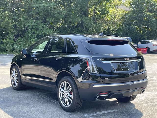 Certified 2026 Cadillac XT5 Sportv w/ LPO, Floor Liner Package AWD/4WD image 5