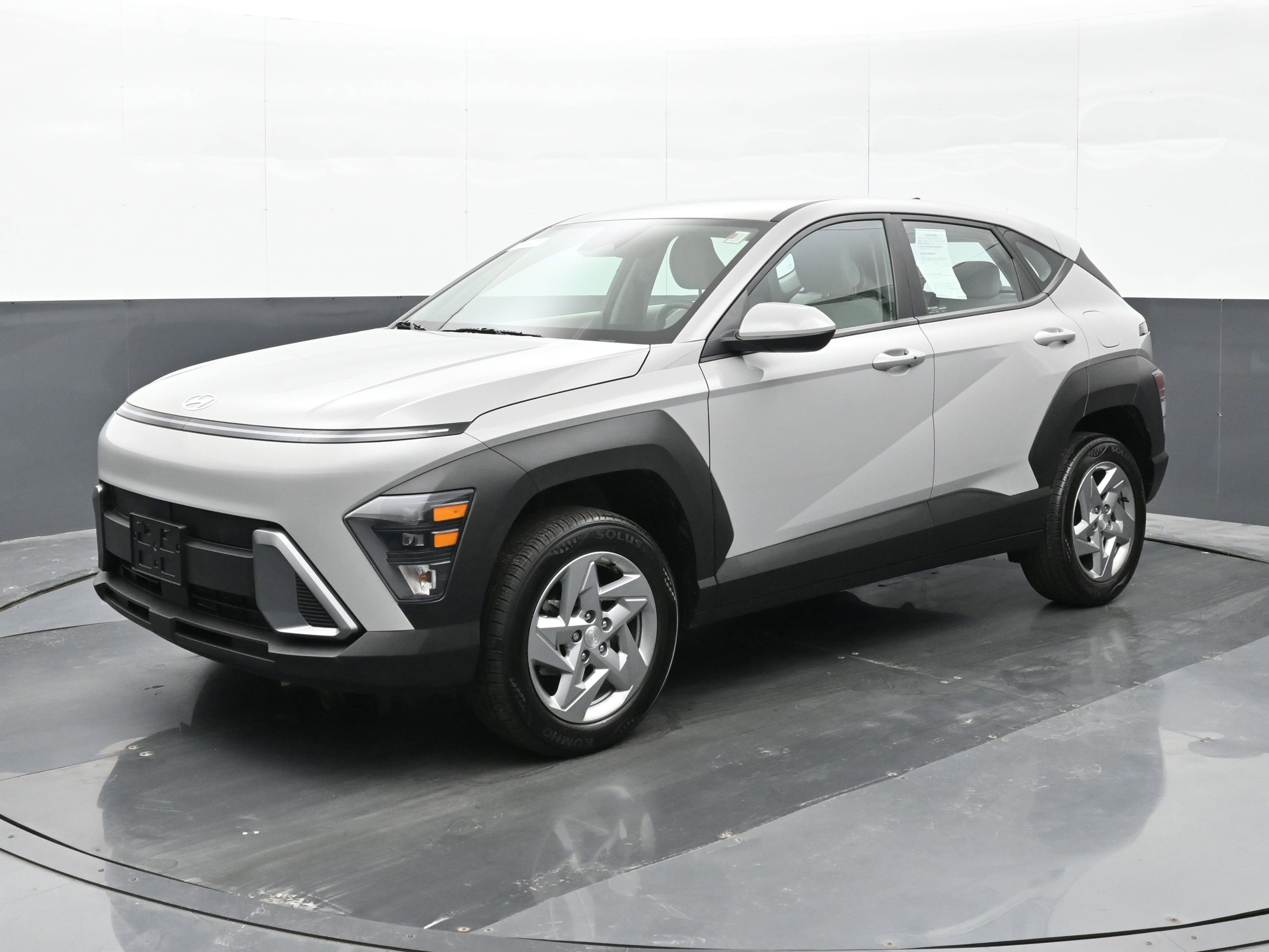 Certified 2024 Hyundai Kona SE AWD/4WD image 8