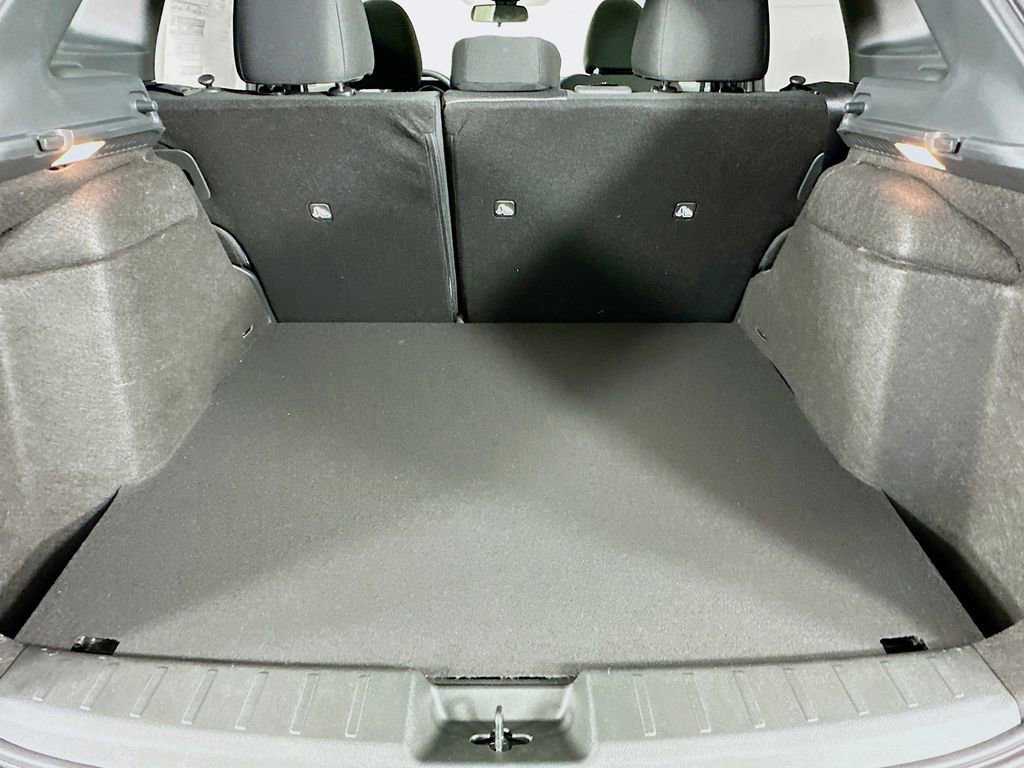 New 2026 Nissan Kicks SV image 30