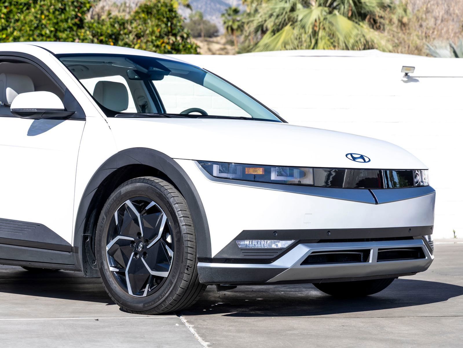 Used 2023 Hyundai Ioniq 5 SEL image 3