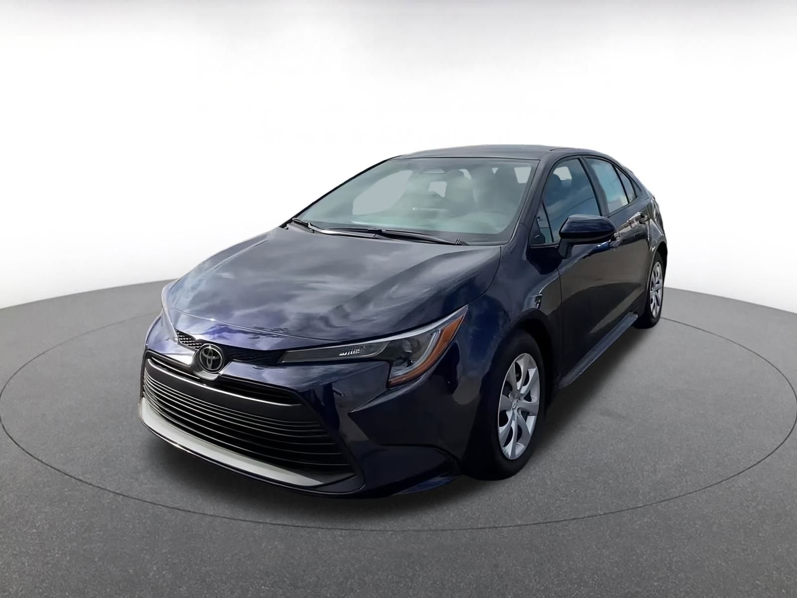 Used 2025 Toyota Corolla LE image 7