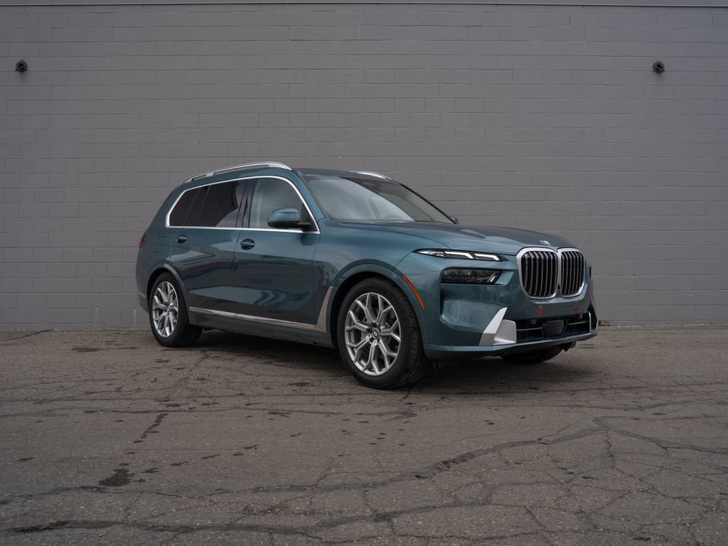 Used 2023 BMW X7 xDrive40i w/ Premium Package AWD/4WD image 9