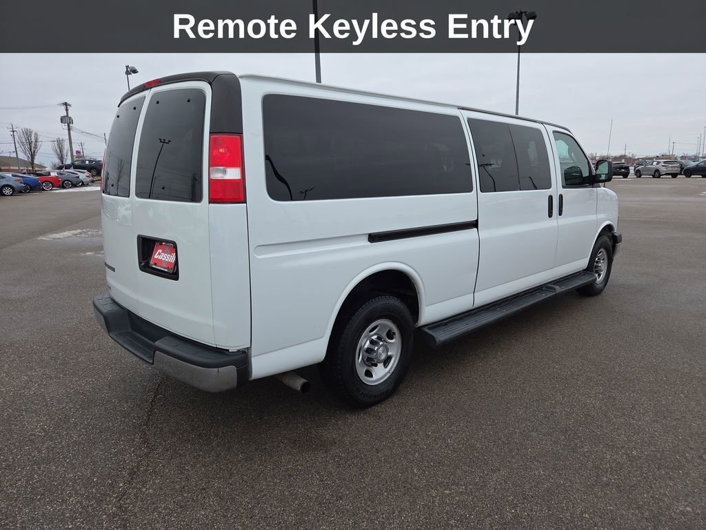 Used 2020 Chevrolet Express 3500 LT w/ LT Preferred Equipment Group image 6
