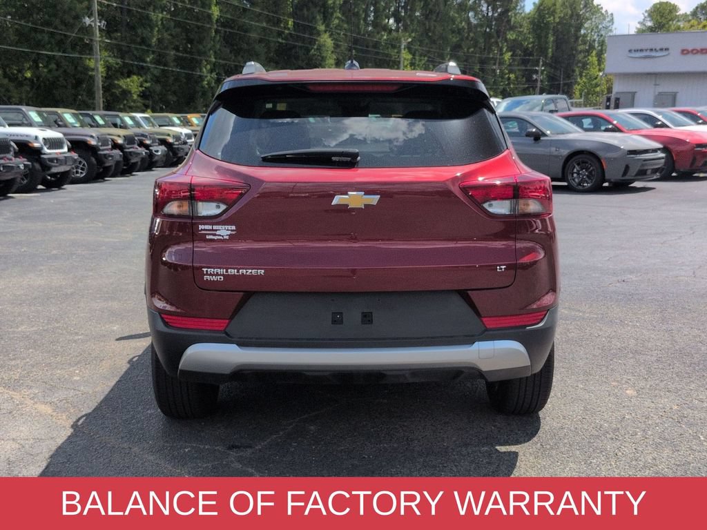 Used 2025 Chevrolet TrailBlazer LT AWD/4WD image 4