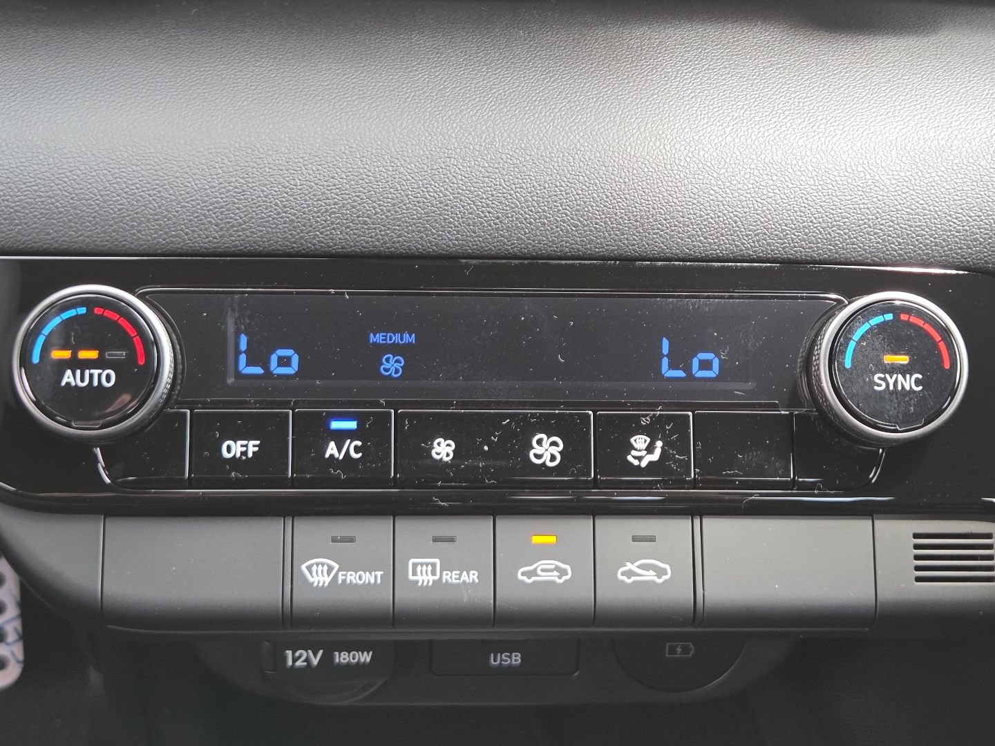 New 2026 Hyundai Elantra Sport FWD image 33