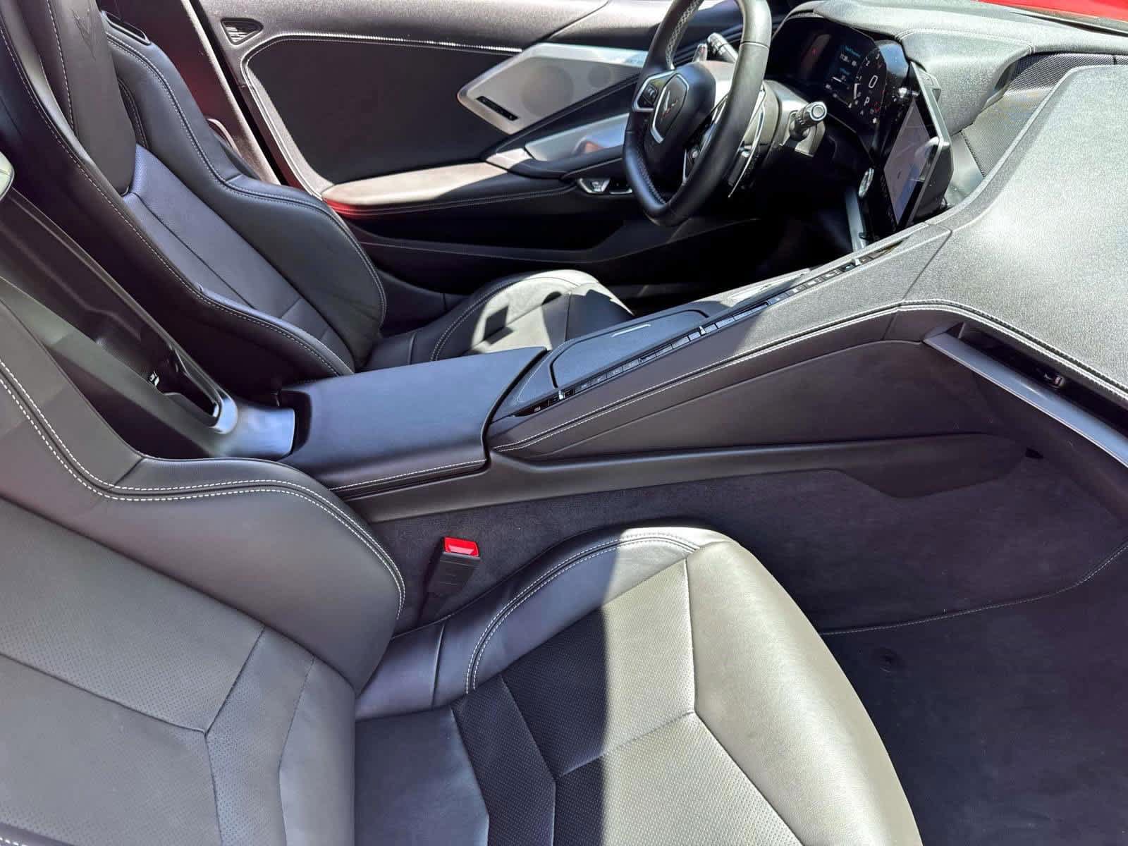 Used 2023 Chevrolet Corvette Stingray Preferred Cpe w/ Z51 Performance Package RWD image 8