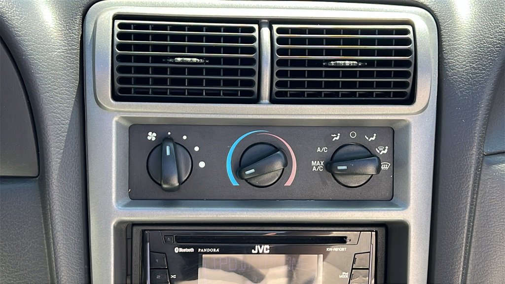 Used 2004 Ford Mustang GT image 22