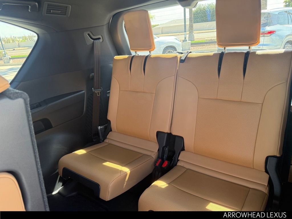 New 2026 Lexus LX 600 4WD w/ Luxury Package image 28