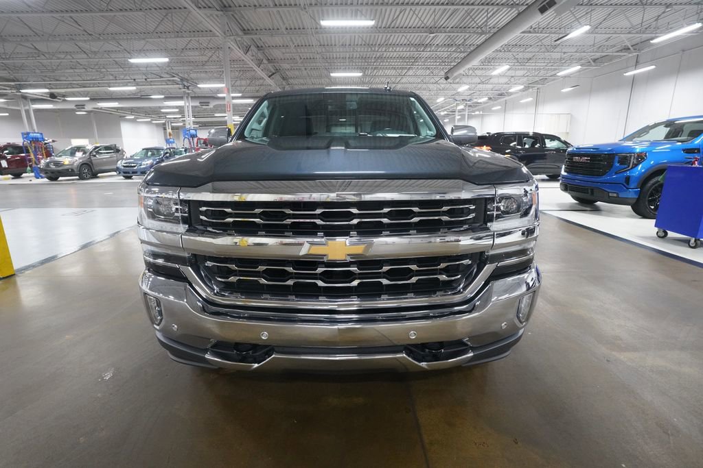 Used 2017 Chevrolet Silverado 1500 LTZ w/ Sport Package AWD/4WD image 11