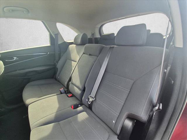 Used 2019 Kia Sorento AWD V6 image 19