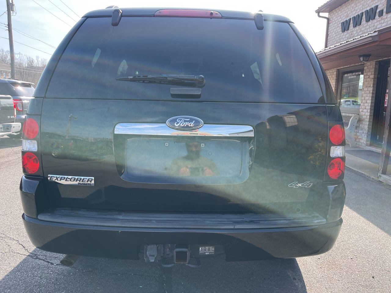 Used 2010 Ford Explorer Limited image 7