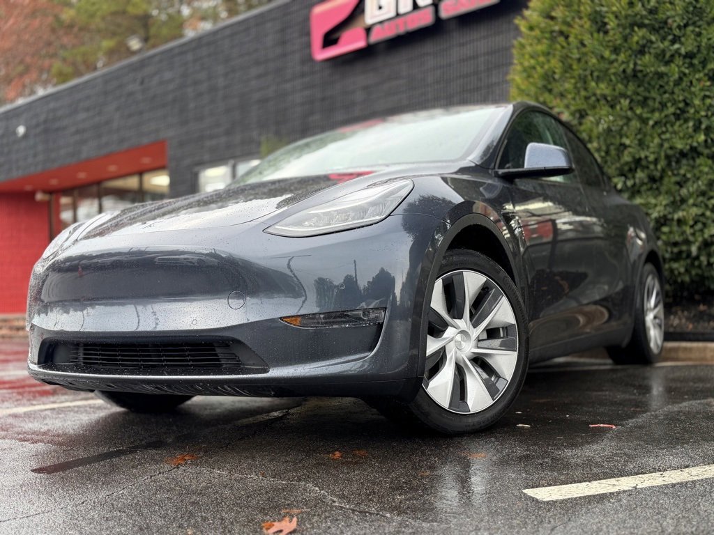 Used 2020 Tesla Model Y Long Range image 2