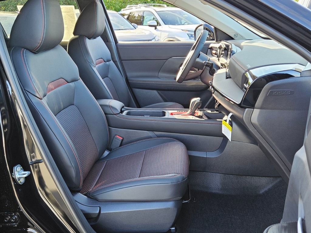 New 2026 Nissan Kicks SR FWD image 12