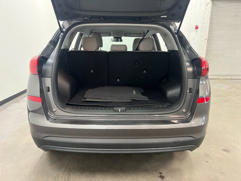 Used 2020 Hyundai Tucson SE image 25